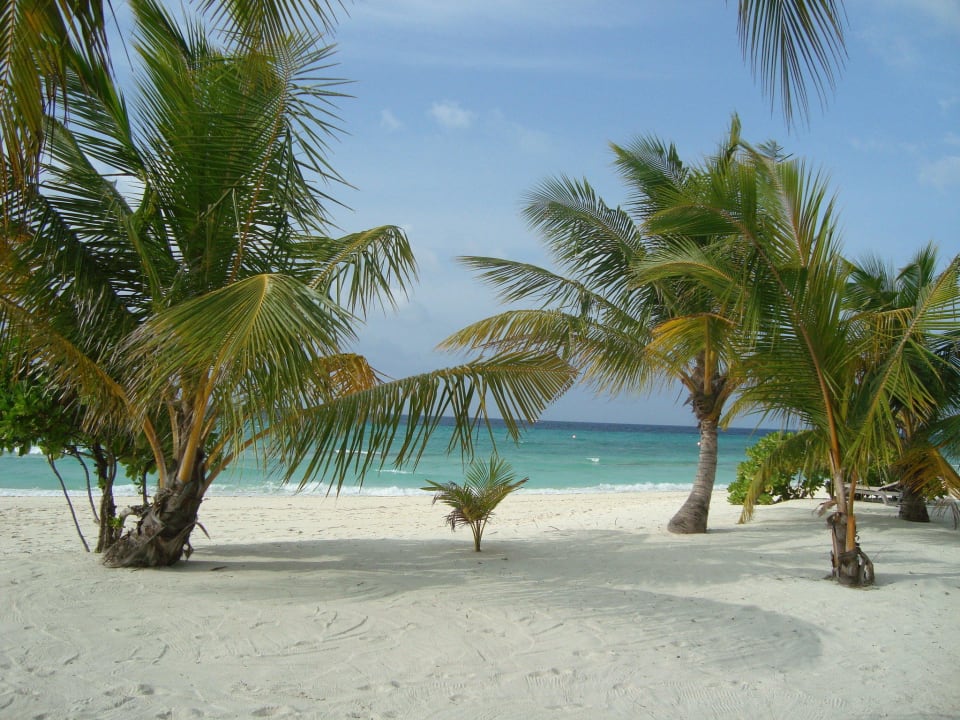 Strand Kuredu Island Resort & Spa