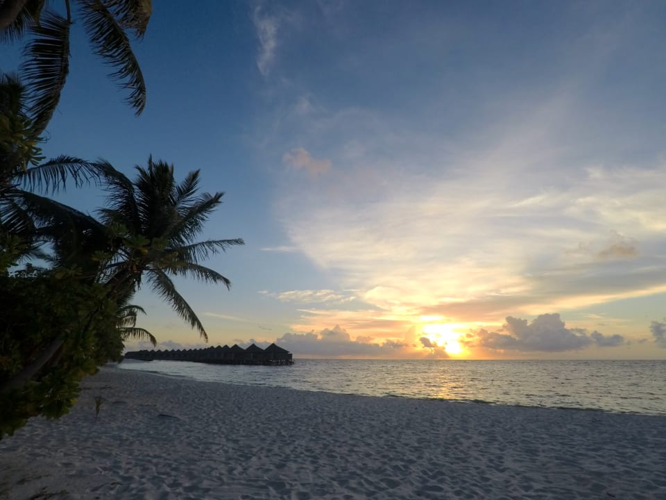 Strand Kuredu Island Resort & Spa