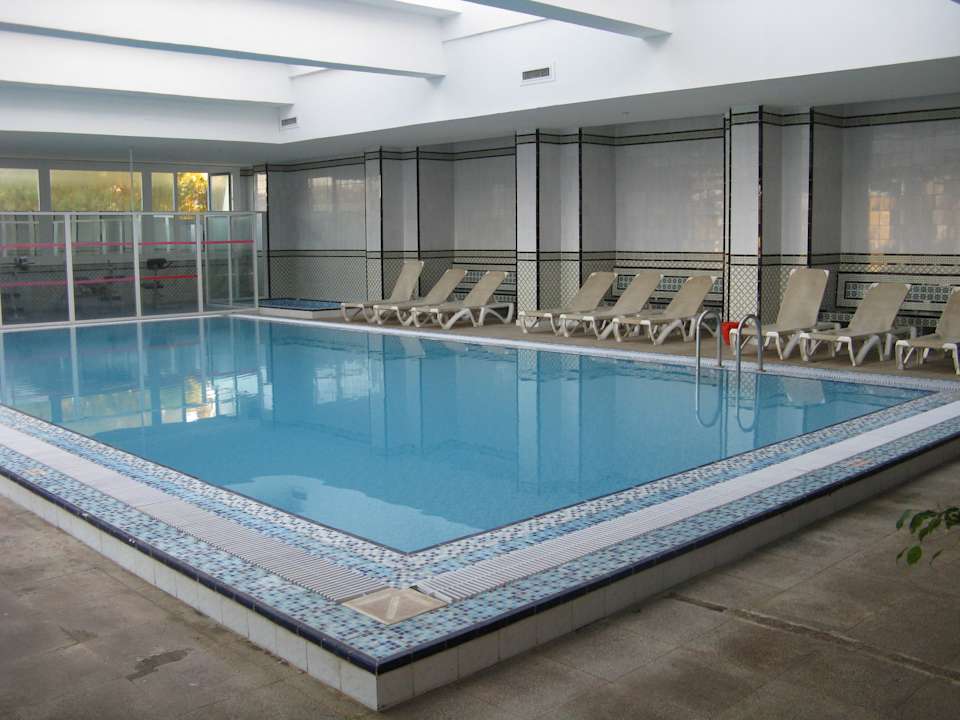 Hallenbad bis 19 Uhr geöffnet Hawai Beach Club