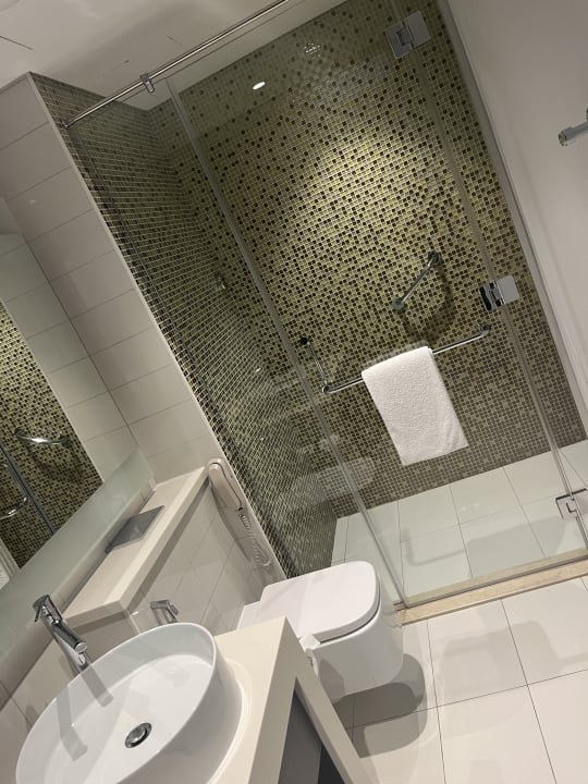 Zimmer Hyatt Place Dubai Jumeirah Residences