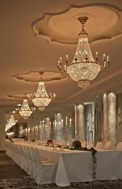Salon Trianon Hotel Schweizerhof Bern & Spa