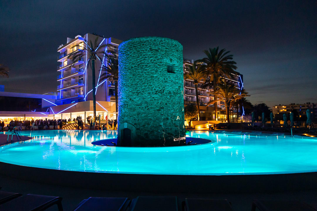Pool Hotel Torre del Mar