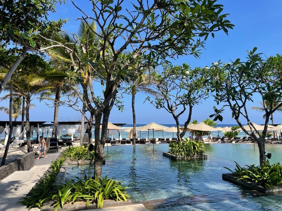 Pool The Ritz-Carlton Bali