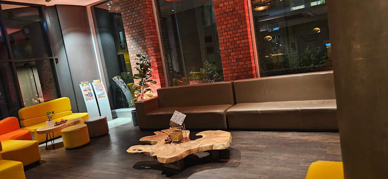 Lobby ACHAT Hotel Bremen City