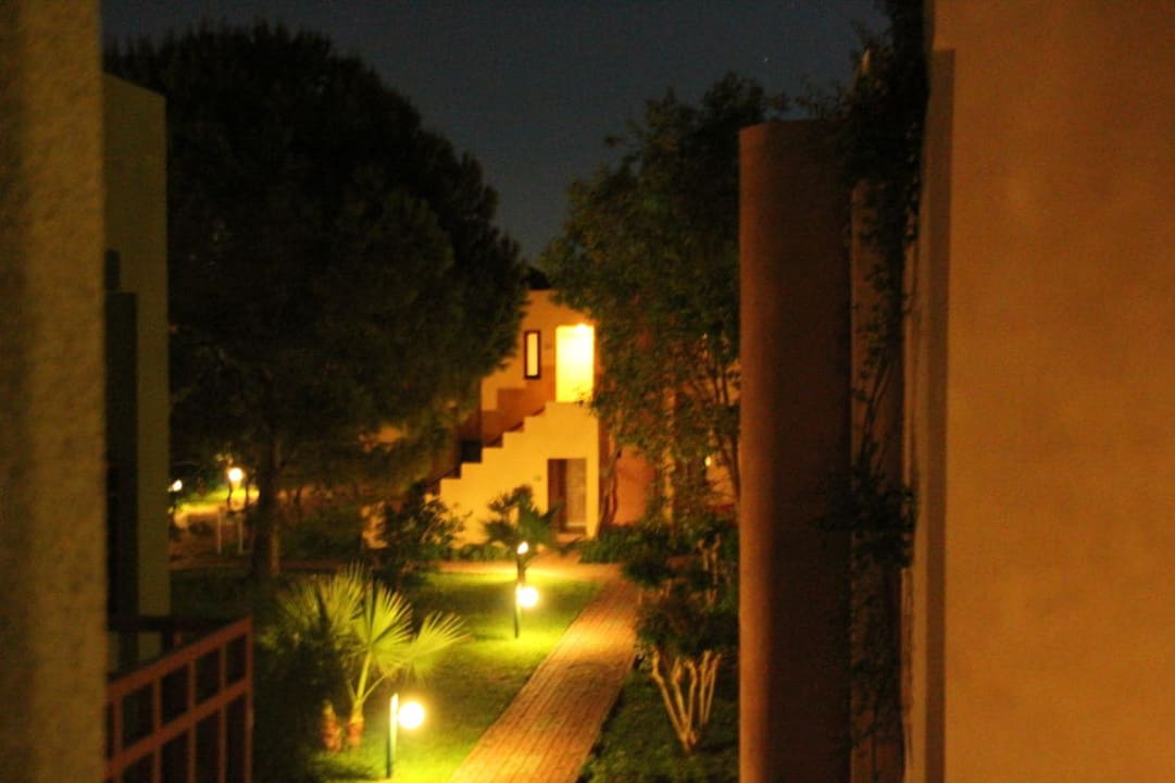 Nachts in der Anlage VONRESORT Golden Beach