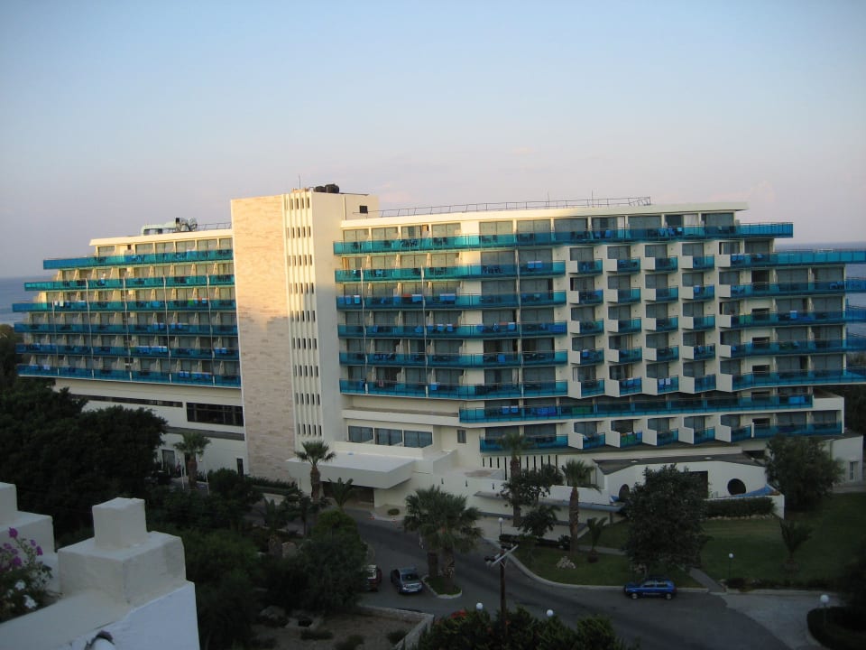 Blick vom Schwesternhotel Calypso Palace Hotel Calypso Beach