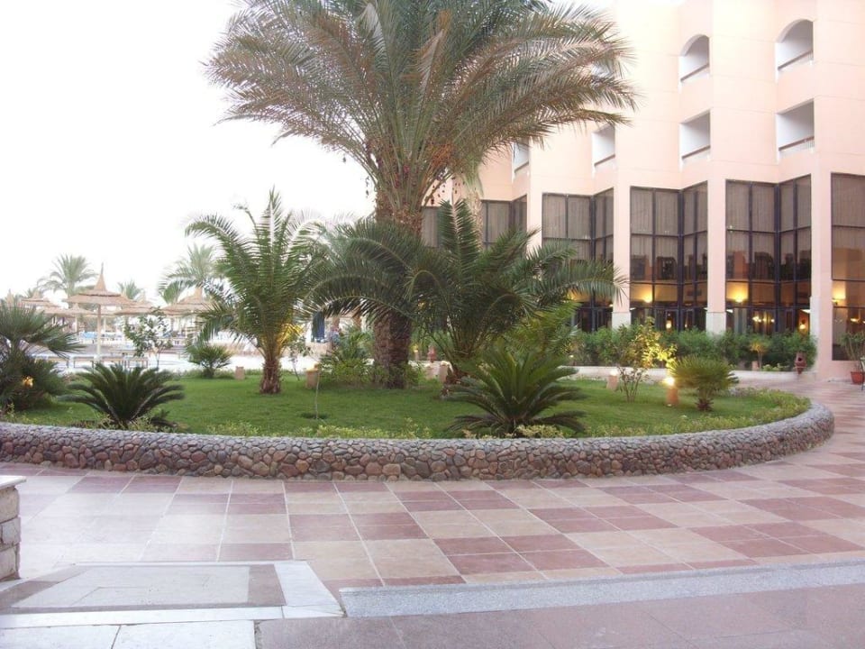 Durchgang zu den Pools am Meer Beach Albatros Resort