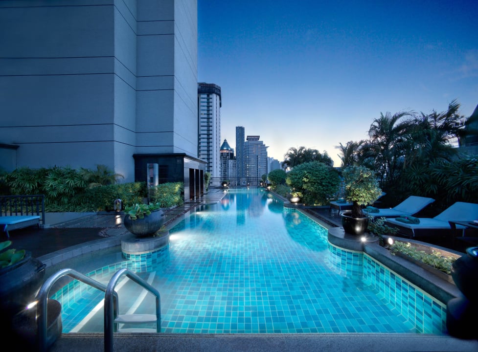 Hotel Pool Hotel Banyan Tree Bangkok
