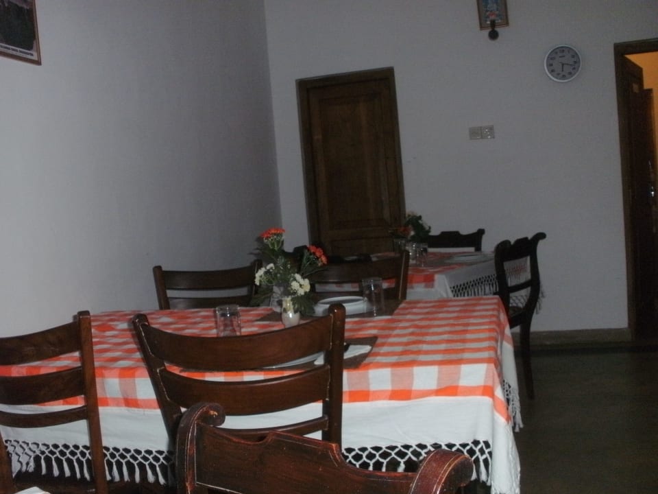 Speiseraum zum Garten hin offen Little Paradise Tourist Guest House and Holiday Home