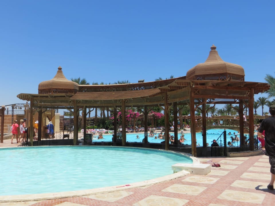 Poolbar Riviera Aqua Park Resort