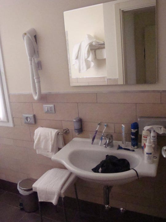 Tolles Badezimmer Hotel Vienna Jesolo