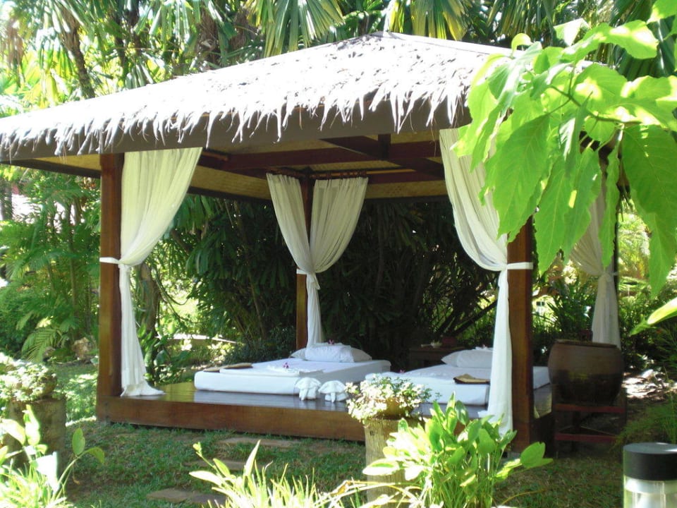 Spa Bereich im Garten Courtyard by Marriott Phuket, Patong Beach Resort