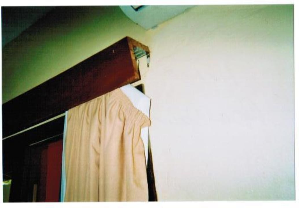 Hochwertigwes Gardinenbrett Hotel Porto Zarpa