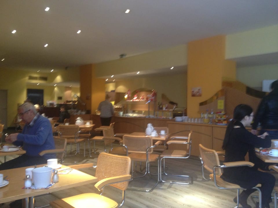Frühstücksbüffet Terminal Hotel Köln