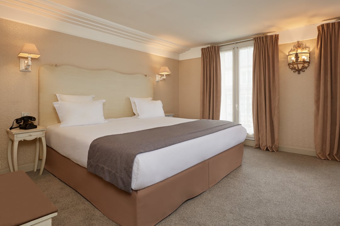 Zimmer Hotel Louvre Montana