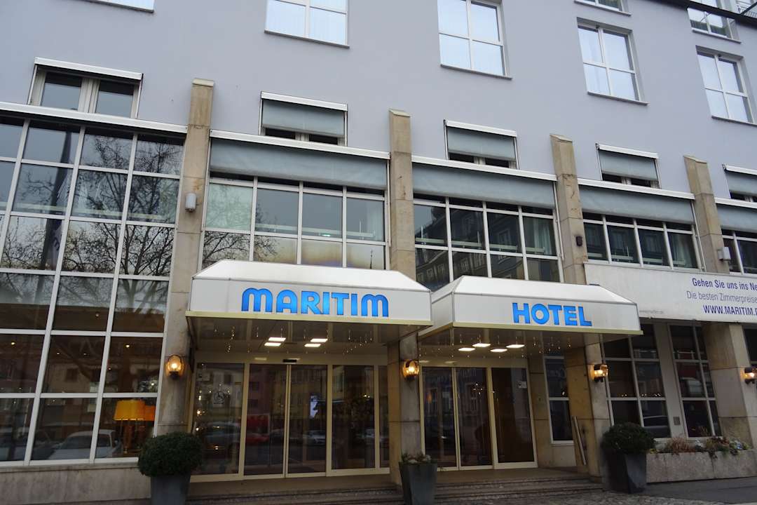 Außenansicht Maritim Hotel Würzburg