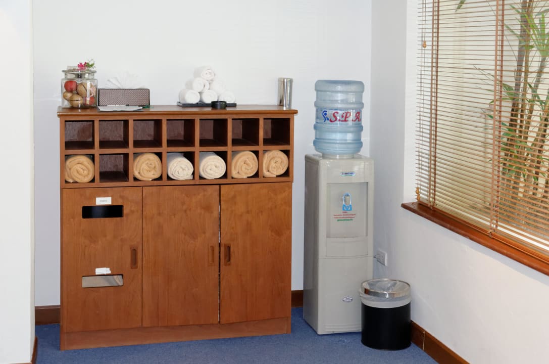 Fitnessraum unterhalb der Lobby Dewa Phuket Resort and Villas