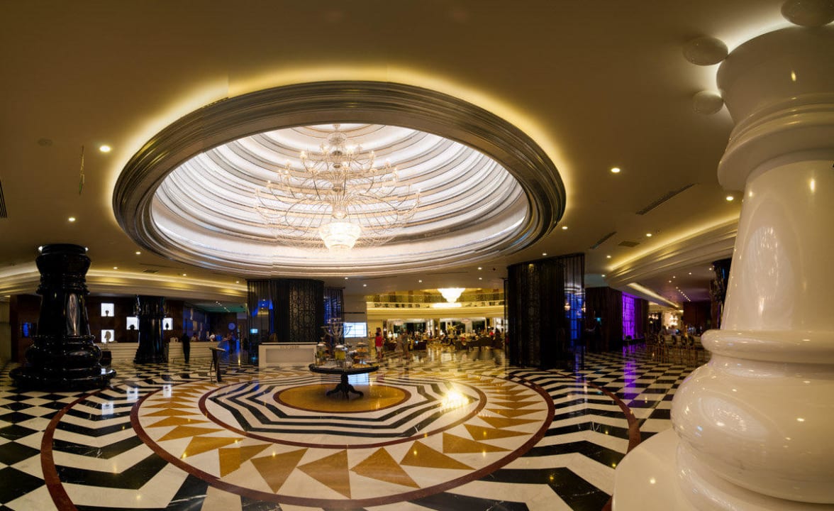 Seitenteil der Lobby Hotel Delphin Imperial