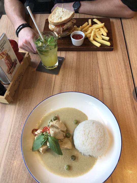 Gastro Maitria Hotel Sukhumvit 18 Bangkok - A Chatrium Collection