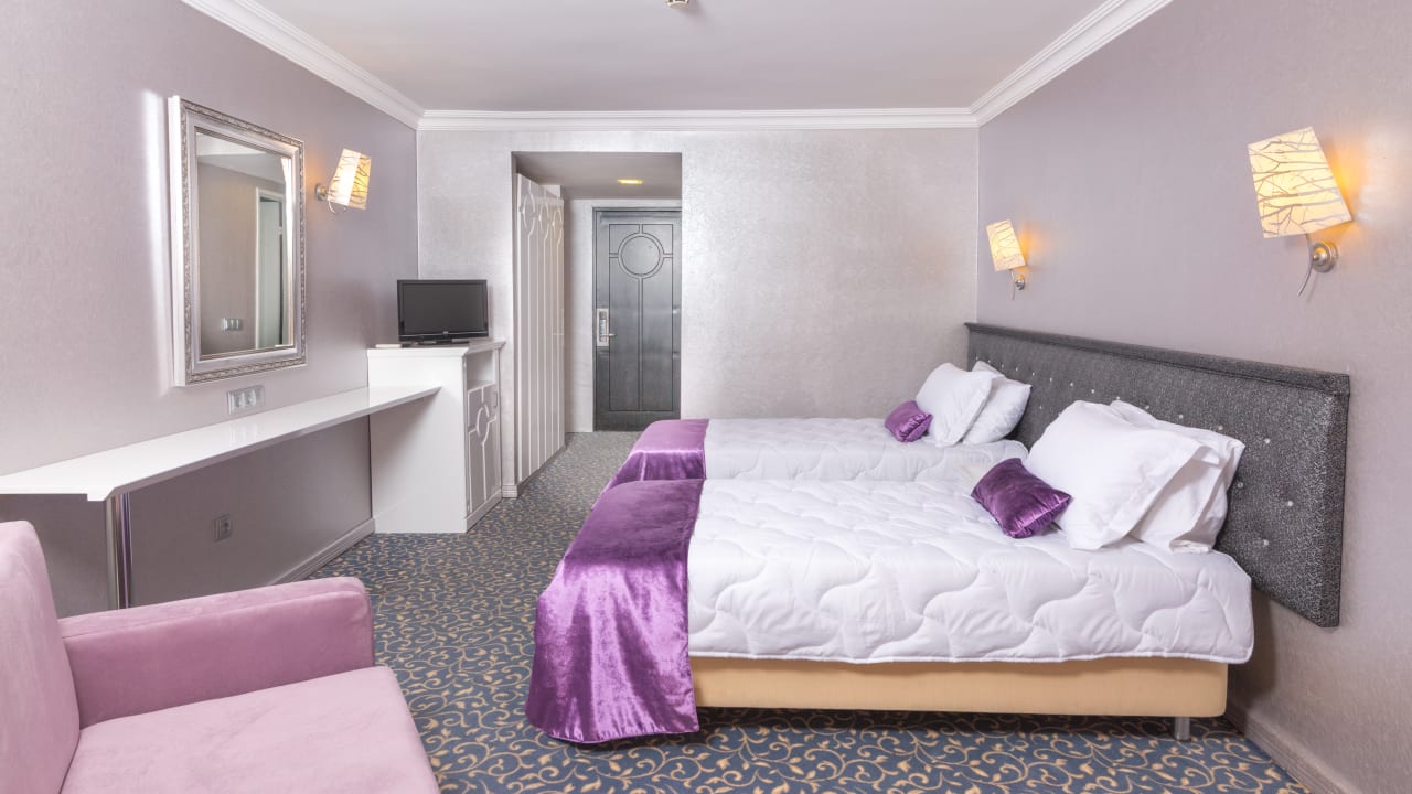 Zimmer Luna Beach Deluxe Hotel