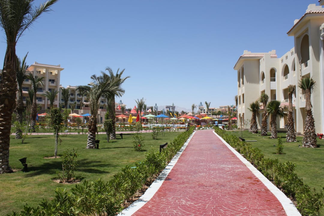 Weg zum Zimmer Serenity Alma Heights
