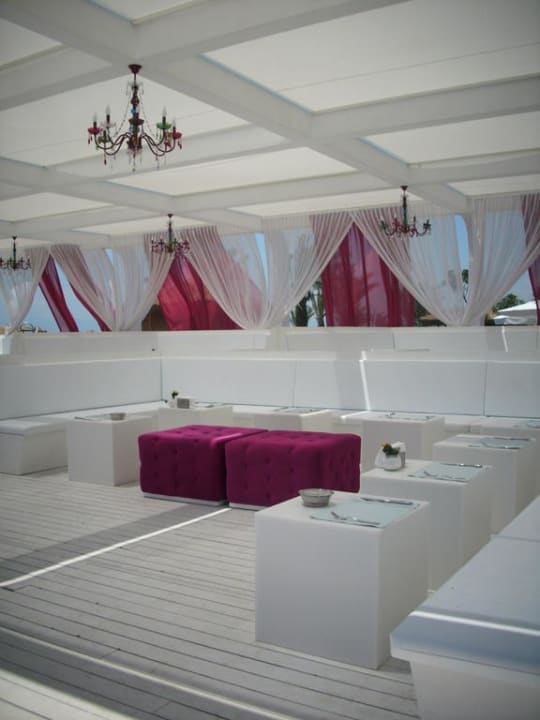 Loungerestaurant in der Aussenanlage Maxx Royal Belek Golf Resort