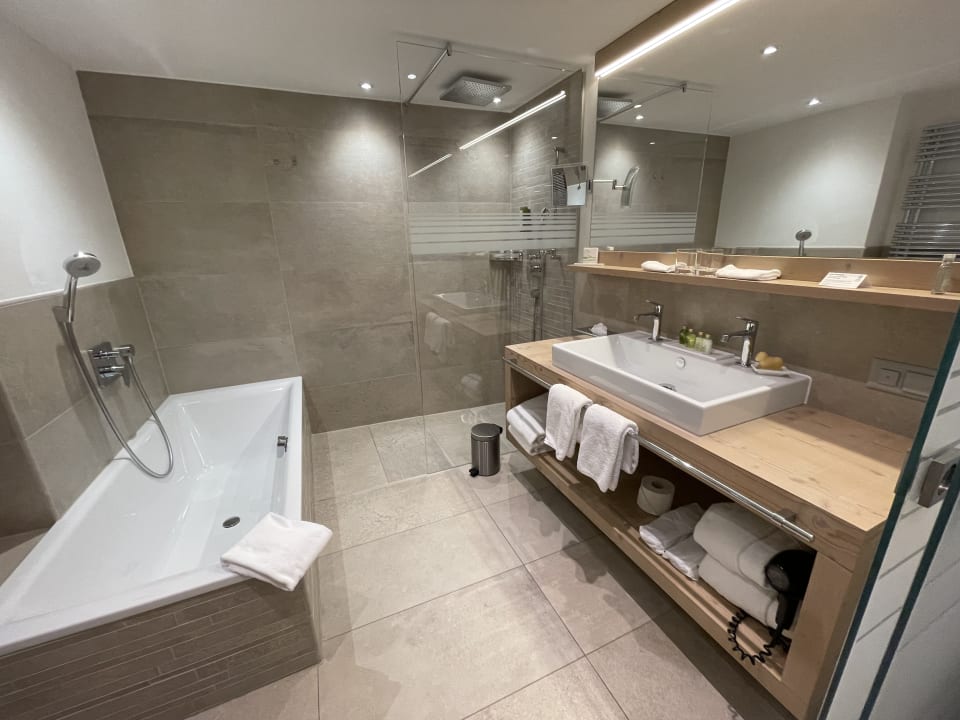 Zimmer Europe Hotel & Spa