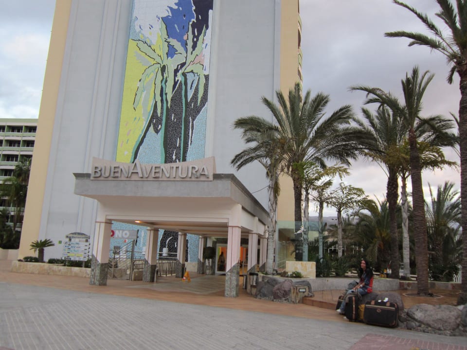 Hoteleingang Abora Buenaventura by Lopesan Hotels