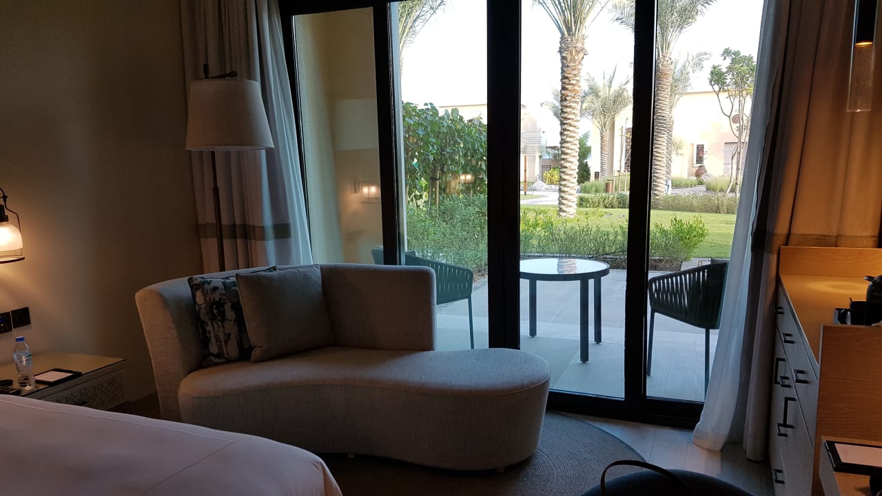 Zimmer Saadiyat Rotana Resort &  Villas