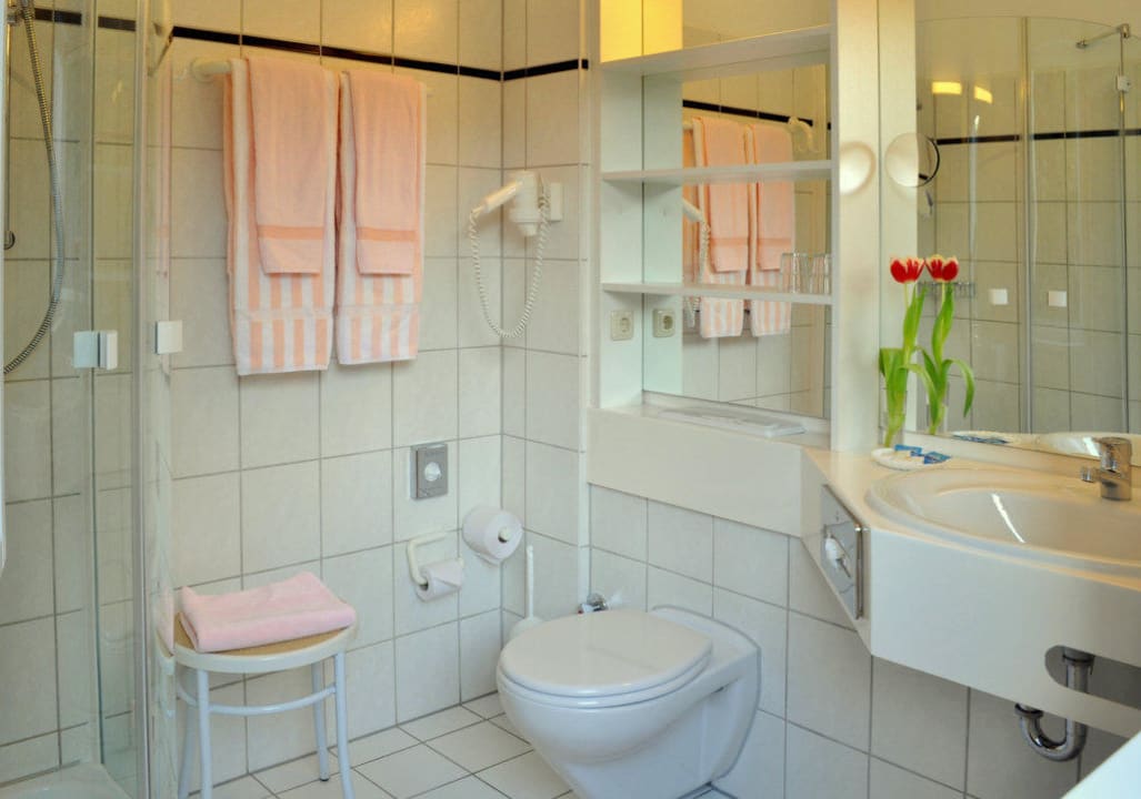 Bad mit Dusche Hotel Westfalia