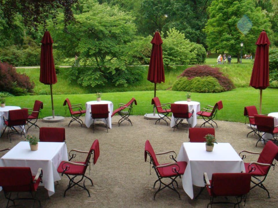 Wintergartenterrasse Brenners Park-Hotel & Spa