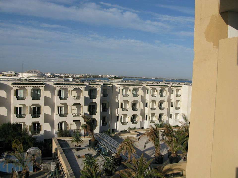 Widok z balkonu Hotel Rosa Beach