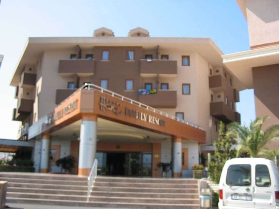 Hotel Front Hane Family Resort