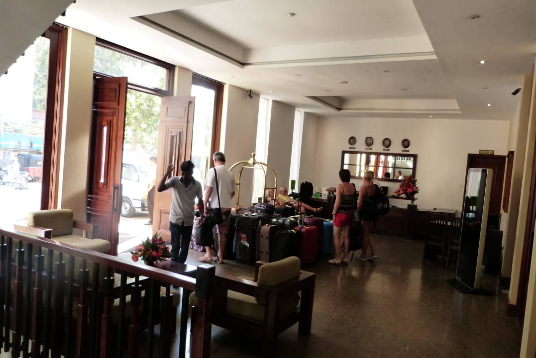 Recepcja widok ogólny Oak Ray Regency