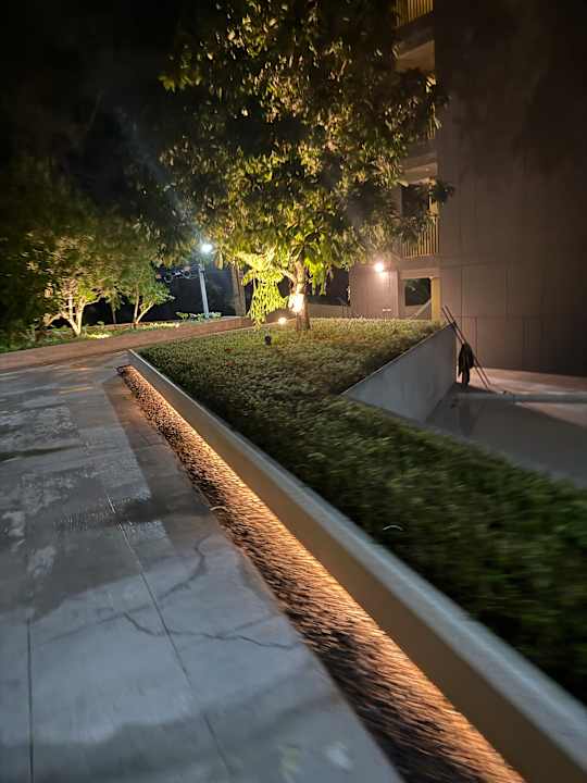 Außenansicht La Vela Khao Lak