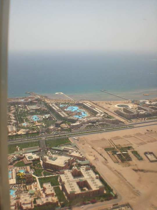Im Landeanflug Pickalbatros Palace Resort