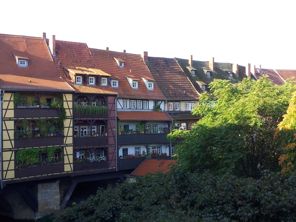 Blick aus dem Zimmer nach Links  Hotel Krämerbrücke Erfurt