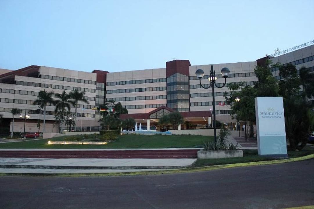 Hotel von vorne Memories Miramar Havana