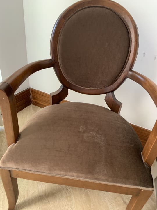 Zimmer Well Palace Side