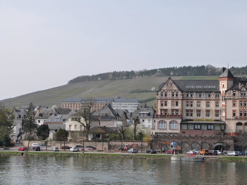 Moselle from bedroom Hotel Römischer Kaiser