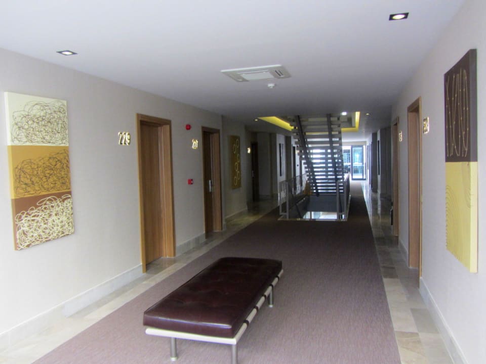 Gang zum Zimmer Jiva Beach Resort