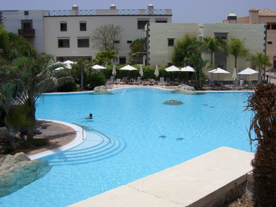 Einer von fünf Pools Lopesan Villa del Conde Resort & Thalasso