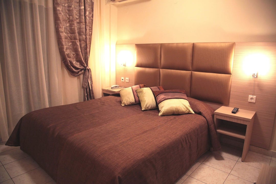 Double Room Hotel Avra
