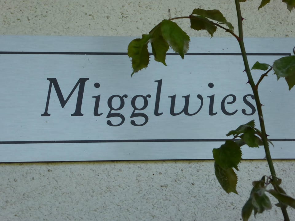 Hausbeschriftung Ferienwohnungen Migglwieshof