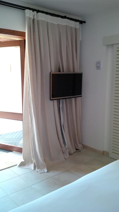 Philips Fernseher alle Kanäle HD Hillside Beach Club