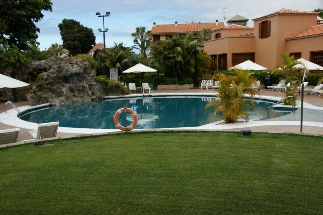 Poolblick im SPA Bereich Hotel Botanico & The Oriental Spa Garden