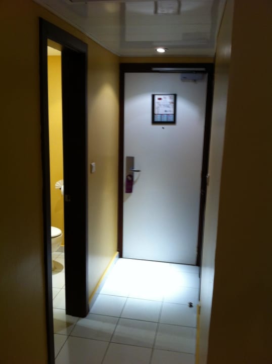 Zimmer-Flur Novus Plaza Hodelpa