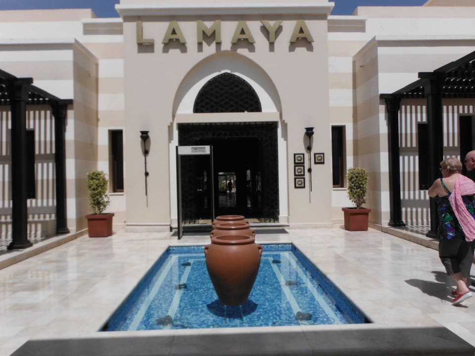 Wejście do głównego budynku Jaz Lamaya Resort