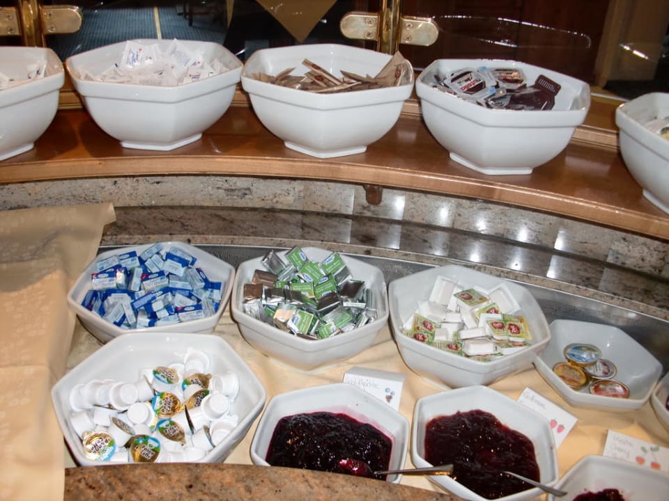 Frühstückbuffet Falkensteiner Hotel & Spa Falkensteinerhof