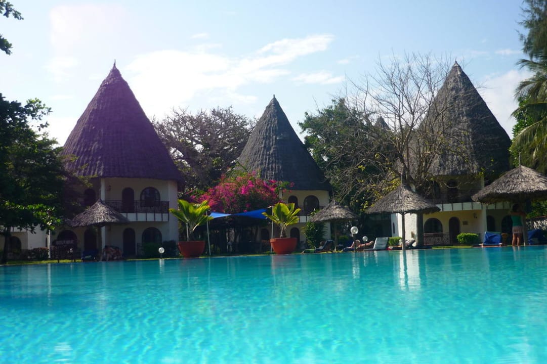 Paradise-Pool Neptune Paradise Beach Resort & Spa